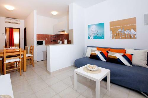 Apartments Villa Adria Bol