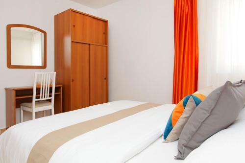 Apartments Villa Adria Bol