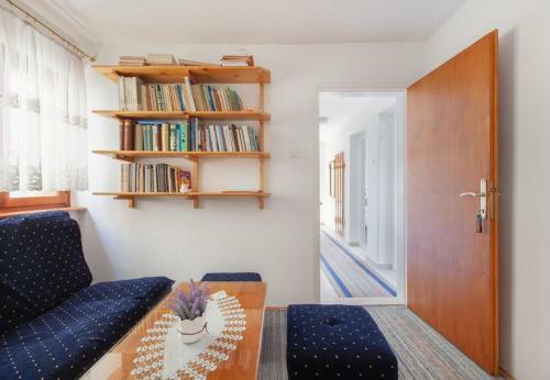 Apartments Ante M