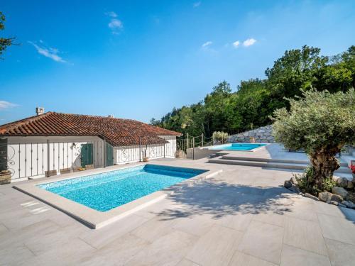Holiday Home Lapis