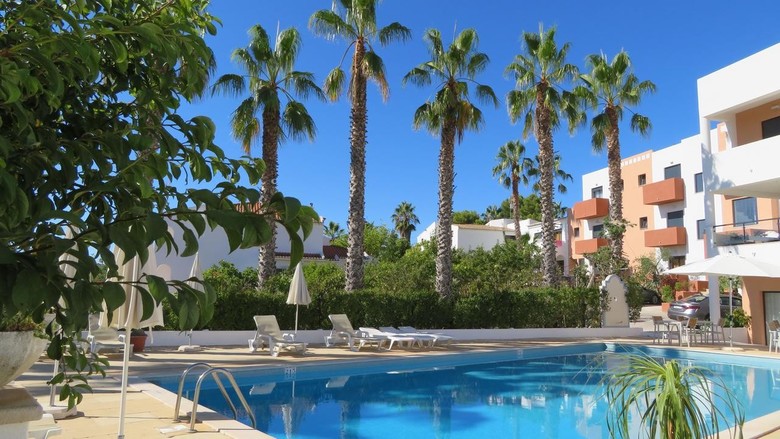 Hotel Alcaide