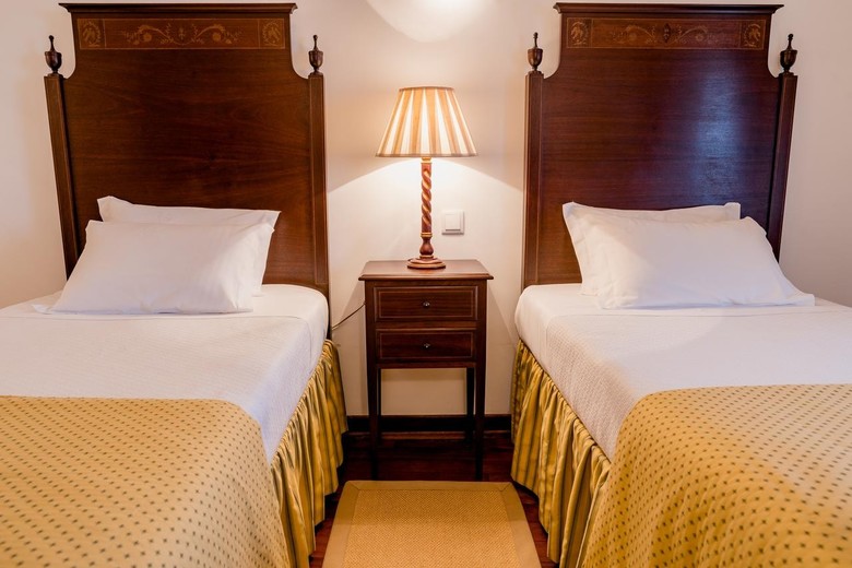 Hotel Casa Amarela Th & National Monument