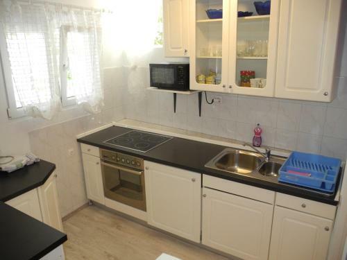 Apartment In Crikvenica 5495