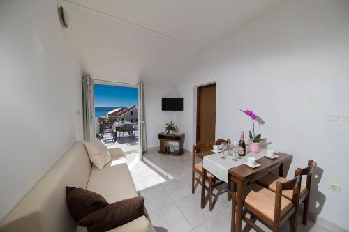 Apartment Crikvenica 12116d