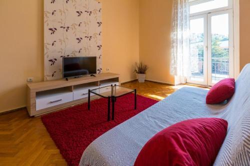 Apartments With A Parking Space Crikvenica - 13572