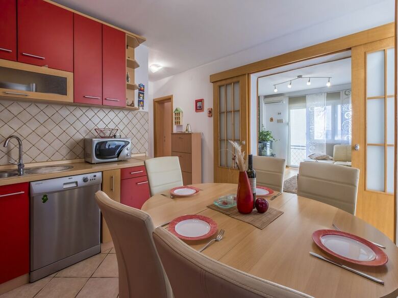 Apartments Zoki
