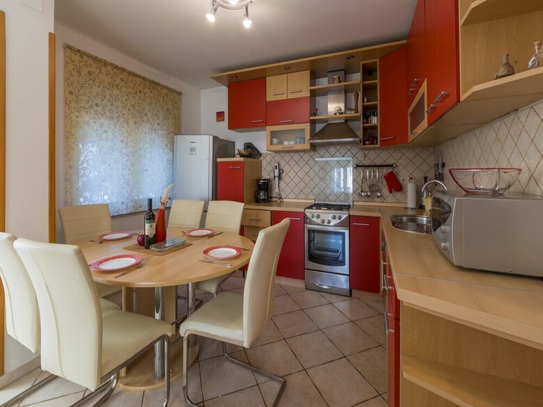Apartments Zoki