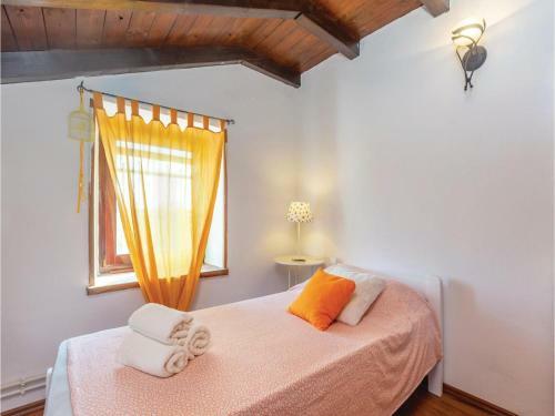 Three-bedroom Holiday Home In Dobrinj