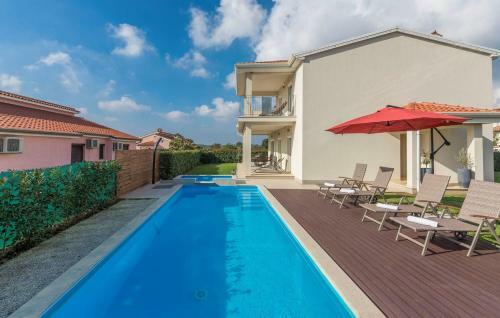 Modern Villa Anita With Pool Near Porec