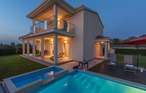 Modern Villa Anita With Pool Near Porec