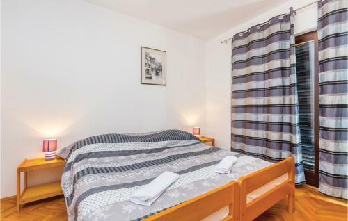 Four-bedroom Apartment In Draga Bascanska