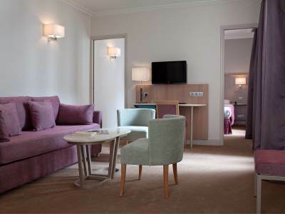 Hotel Corona Opera