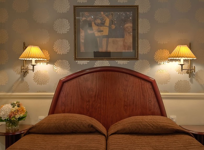 Hotel Elysees Ceramic