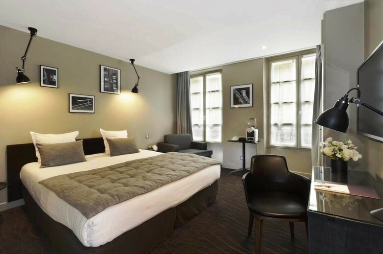Helios Opera Hotel
