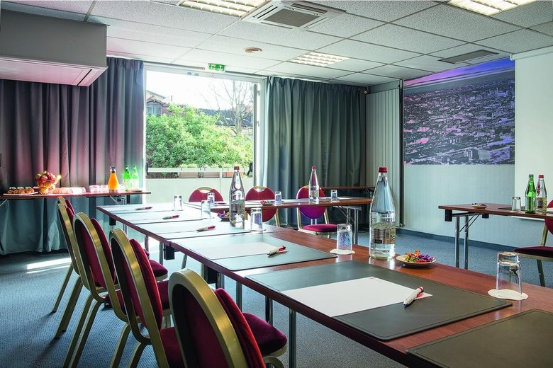 Hotel Kyriad Paris Nord Porte De Saint Ouen