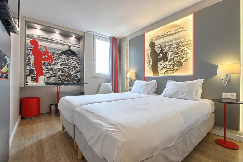 Hotel Kyriad Paris Nord Porte De Saint Ouen