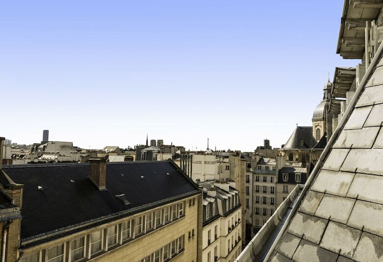 Hotel De Neuve Le Marais