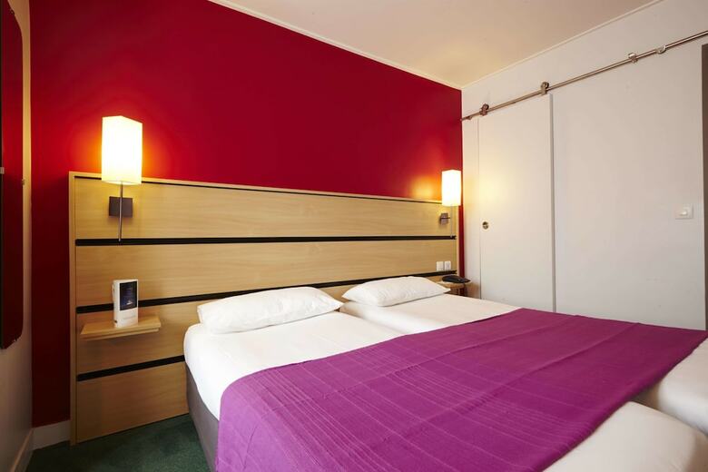 Hotel Kyriad Canal Saint Martin Republique