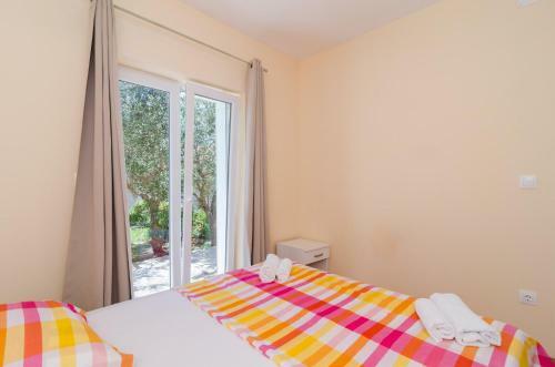 Apartments & Rooms Tapera