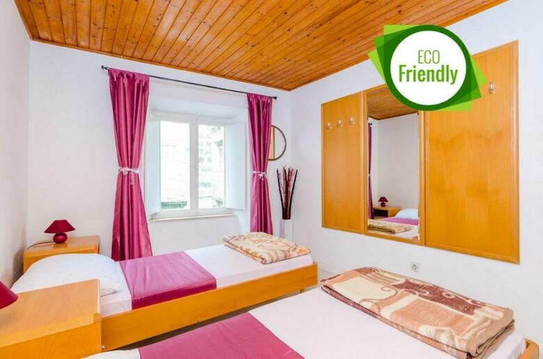 Hostal Rooms Jozomare