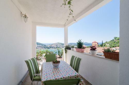 Hostal Ivo Guest House