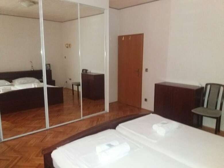 Hostal Guest House Karolin
