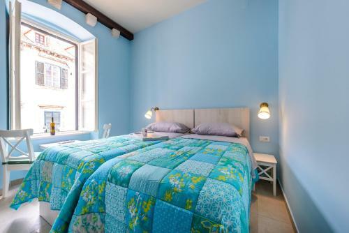 Hostal Stradun View En Suite Rooms & Studio