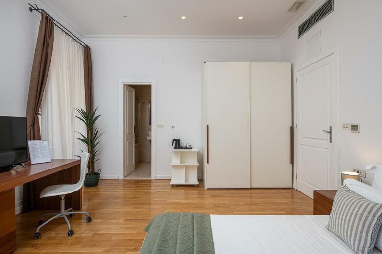 Hostal Olea Apartments And Rooms