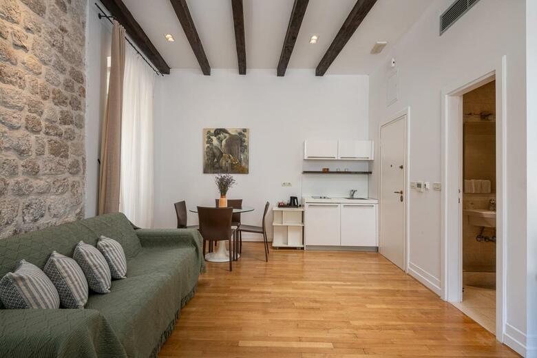 Hostal Olea Apartments And Rooms