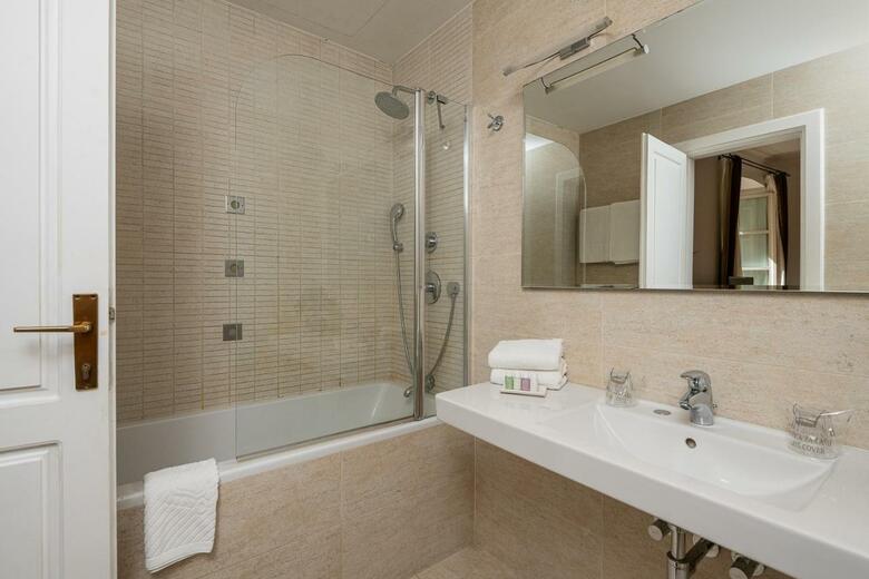 Hostal Olea Apartments And Rooms