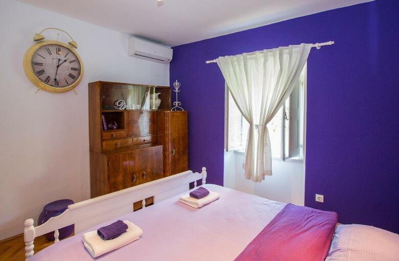 Hostal Guest House Gugily