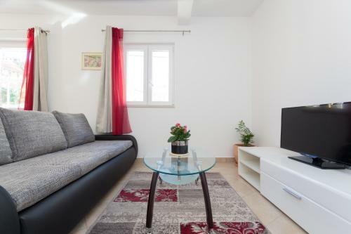 Apartment Rubidus A50