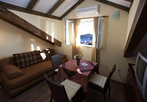 Magic Apartment