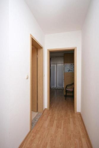 Apartments With A Parking Space Duce (omis) - 4650
