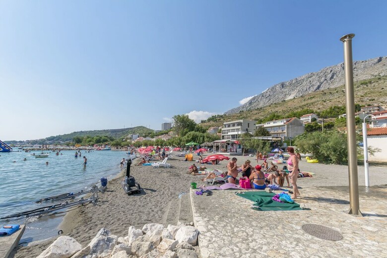 Hostal Apartments And Room Andrew