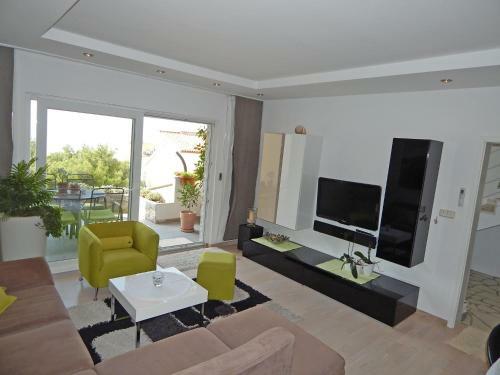 Lavander Apartments Omi?