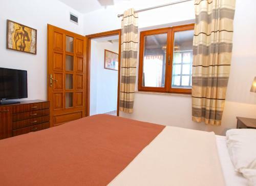 Apartments Velimir 421