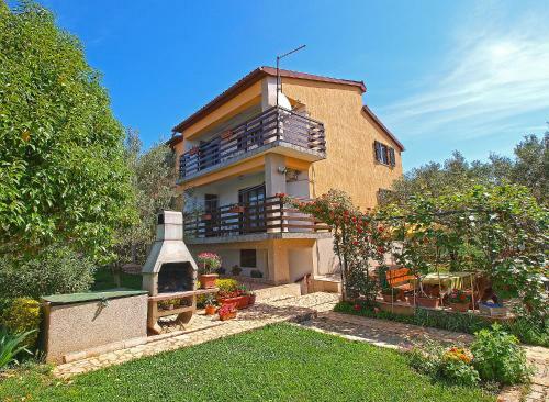 Apartments With Air Conditioning
