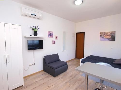 Apartments Drago 589