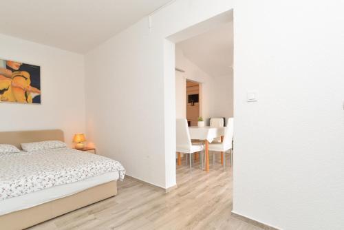 Apartments Ilija 1363