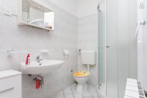 Apartments Kuntrada 890
