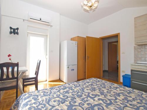Apartments Anto 1598
