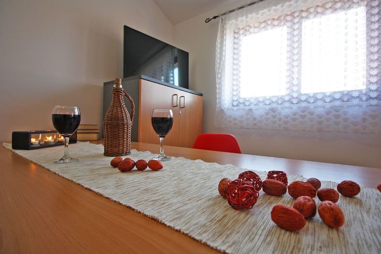 Apartments Irena 1310