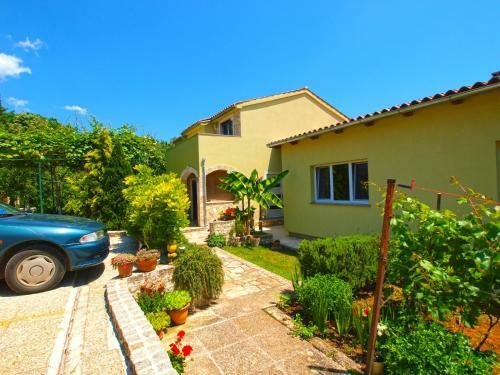 Apartment Damira 1017