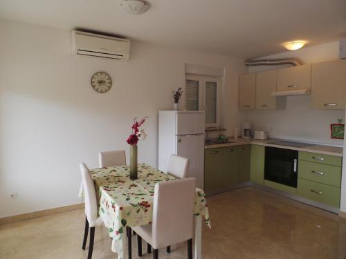 Apartments In Fazana/istrien 27579