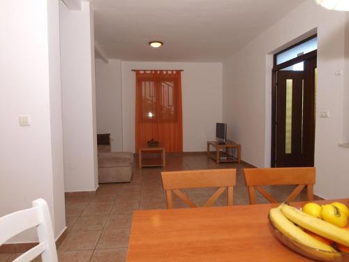 Apartments Emil 769