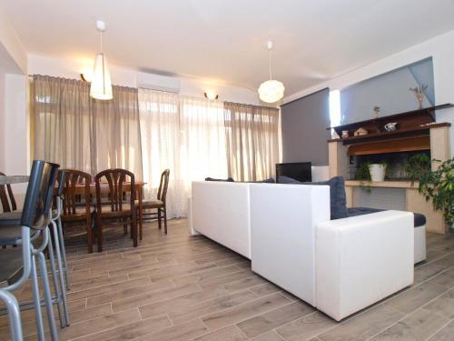 Apartments Mario 1401