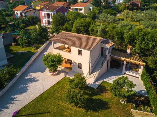 Holiday Home House Deski