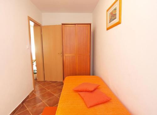 Apartment With 4 Bedrooms 446