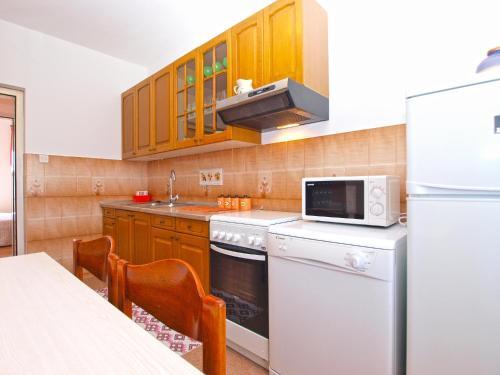 Apartment Snezana 1200